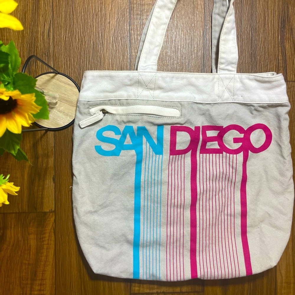**Vintage inspired SAN DIEGO tote**